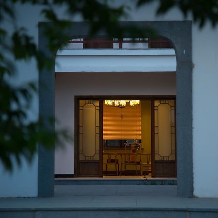 Hotel Seclusion Scenery Of Tangquan Hotspring Nanking Exterior foto